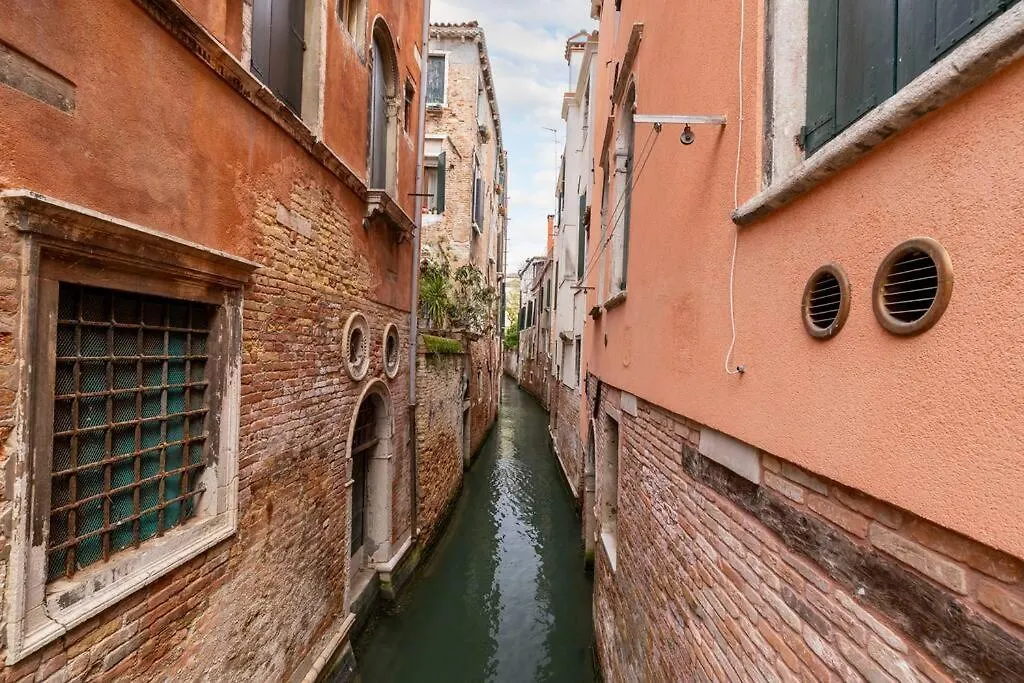 Loft San Stae 18.27-1
