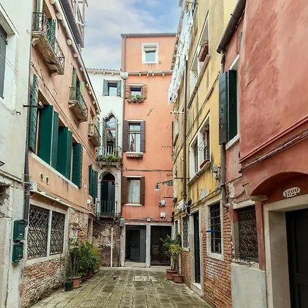 Loft San Stae 18.27-3