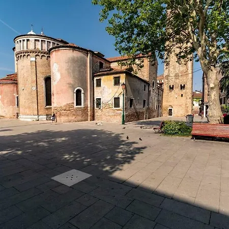 Loft San Stae 18.27-2